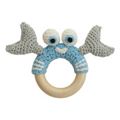 Sindibaba Rattle crab on wooden ring  blue