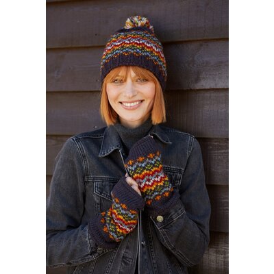Pachamama Beanie Bobble Clifden charcoal