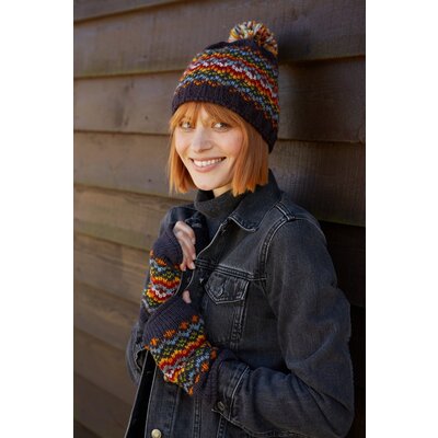 Pachamama Beanie Bobble Clifden charcoal