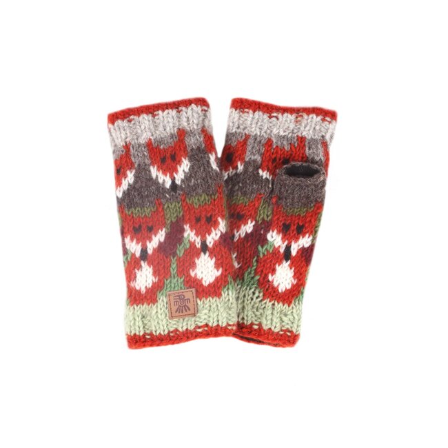 Handwarmer Skulk of Foxes