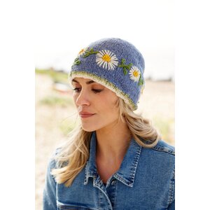 Pachamama Beanie Daisy Chain jacaranda