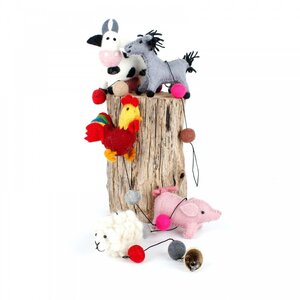 Sjaal met Verhaal Felt Garland Boerderij