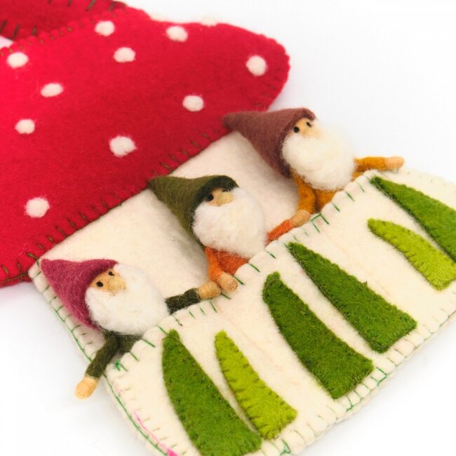 Felt Bag with Finger Dolls Kabouters
