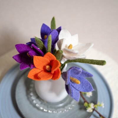 Sjaal met Verhaal Felt Flower Krokus assorti