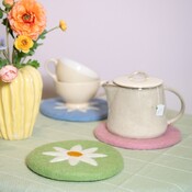 Sjaal met Verhaal Felt Coaster 20 cm Margrietjes green