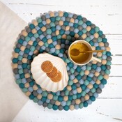 Sjaal met Verhaal Felt coaster 40 cm round Bolletjes Beach