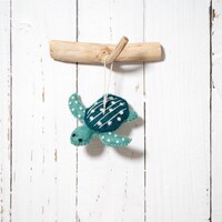 Sjaal met Verhaal Felt Hanger Sealife Turtle