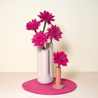 Sjaal met Verhaal Felt Flower Gerbera fuchsia