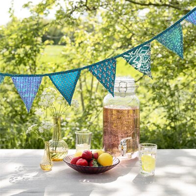 Sjaal met Verhaal Sari-Bunting small turquoise