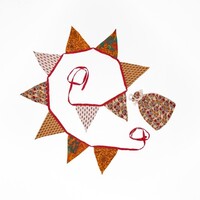 Sjaal met Verhaal Sari-Wimpelkette small red/orange