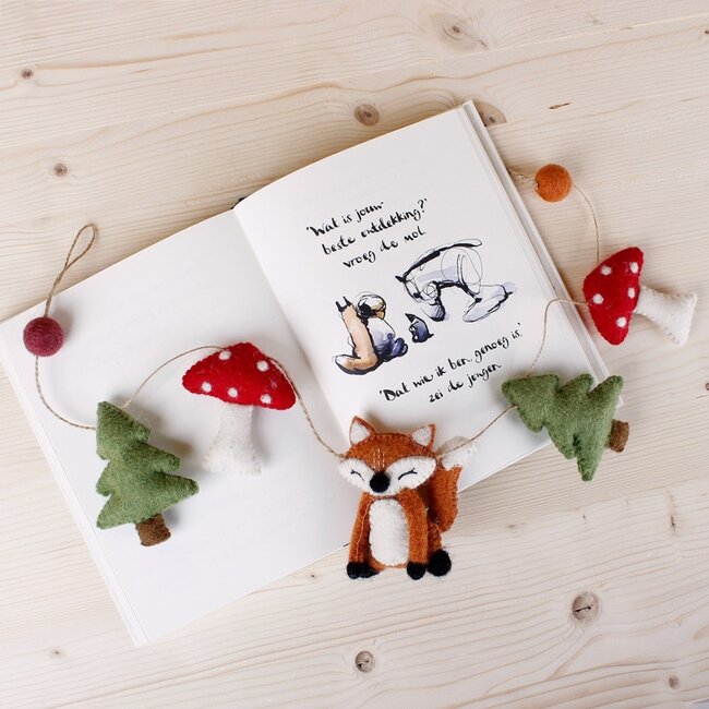 Felt Garland Bos Vos