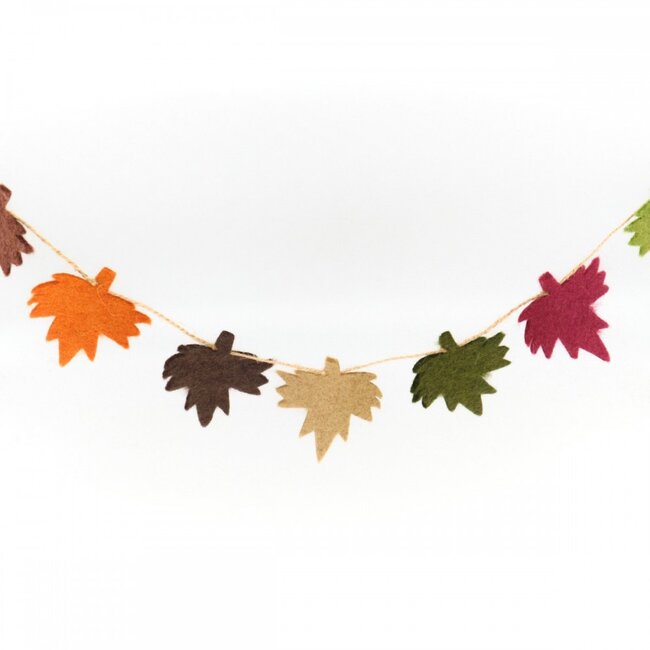 Felt Garland Esdoornblad