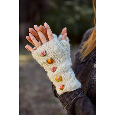 Pachamama Handwarmer Waterford cream