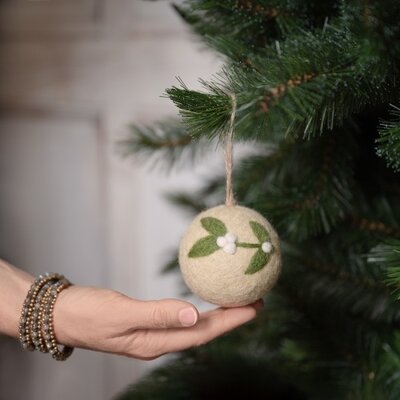 Sjaal met Verhaal Filz Weihnachtshänger Bal Mistletoe Large assorti