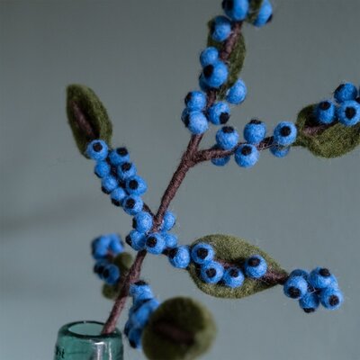 Sjaal met Verhaal Filzblume Tak Bes blauw
