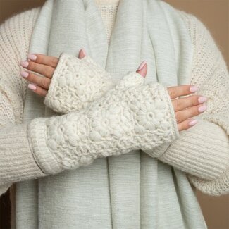 Sjaal met Verhaal Handwarmer Granny Square creme