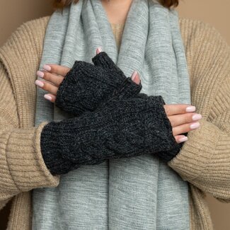 Sjaal met Verhaal Handwarmer Cable antraciet