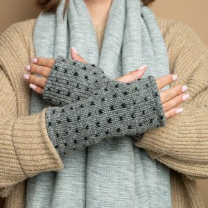 Sjaal met Verhaal Handwarmer Lovely grey