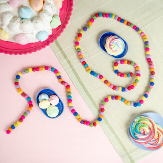 Sjaal met Verhaal Felt Garland Viltballetjes Small multicolour