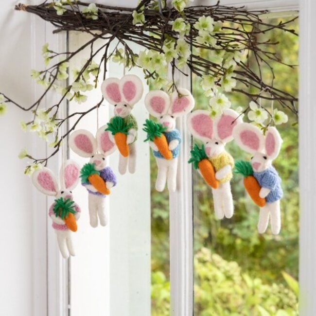 Felt Hanger Haasje met Wortel assorti