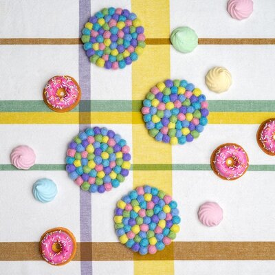 Sjaal met Verhaal Filz-Untersetzer 10 cm rond Bolletjes pastel  (Set of 4)