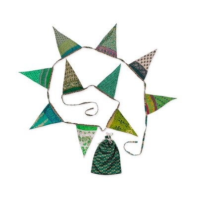 Sjaal met Verhaal Sari-Bunting large green