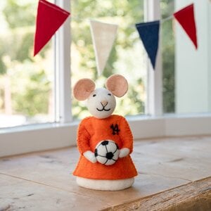 Sjaal met Verhaal Felt Decoration Muis met Voetbal