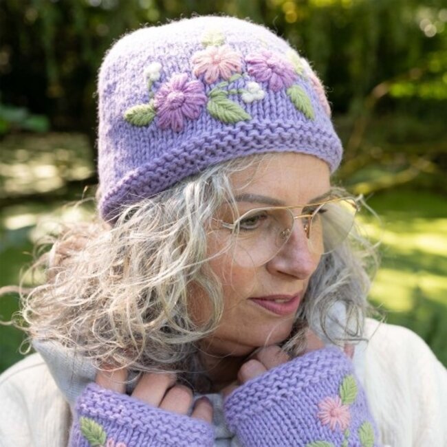 Beanie Flowers lilac