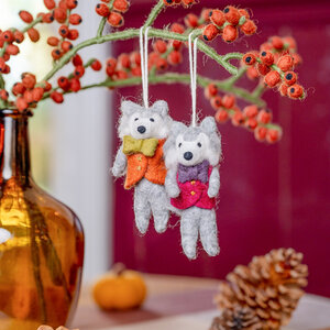 Sjaal met Verhaal Felt Hanger Wolf Indian Summer