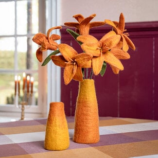 Sjaal met Verhaal Felt Vase Medium cognac/okergeel