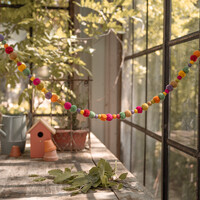Sjaal met Verhaal Felt Garland Pompoms Indian Summer