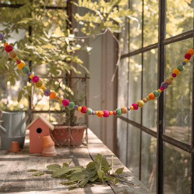 Sjaal met Verhaal Filzgirlande Pompoms Indian Summer