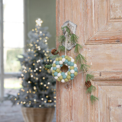 Sjaal met Verhaal Filz Weihnachtshänger Krans Viltballetjes Winterwonderland Small