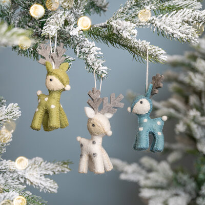 Sjaal met Verhaal Felt Christmas Hanger Rendier lichtgroen