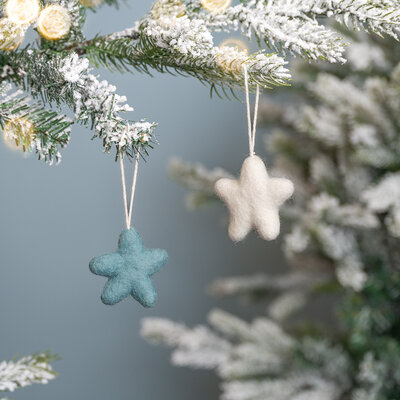 Sjaal met Verhaal Felt Christmas Hanger Ster ijsblauw