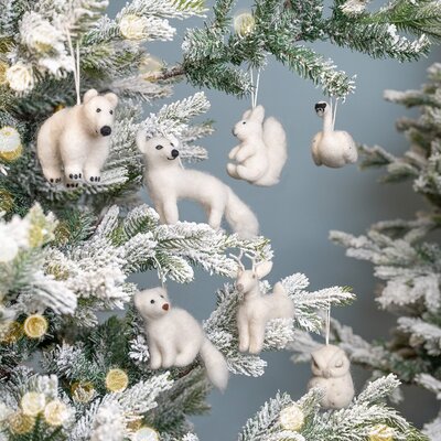 Sjaal met Verhaal Felt Christmas Hanger Winter Marter wit