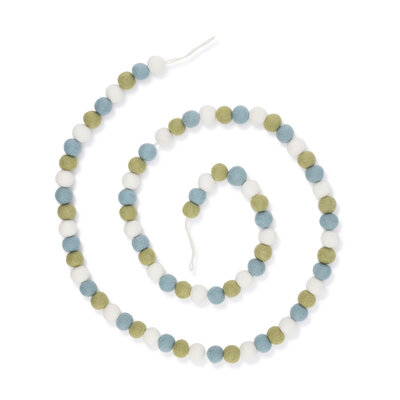 Sjaal met Verhaal Felt Garland Viltballetjes Winterwonderland