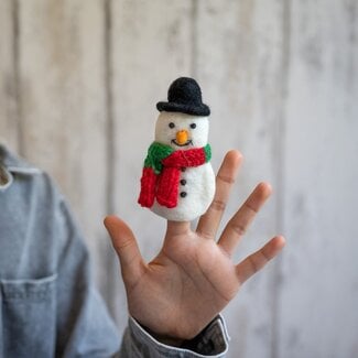Sjaal met Verhaal Fingerpuppen Sneeuwpop red/green