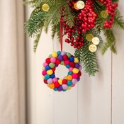 Sjaal met Verhaal Felt Christmas Hanger Krans Viltballetjes Small multicolor