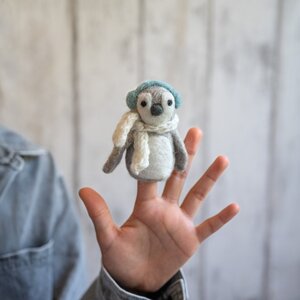 Sjaal met Verhaal Fingerpuppen Pinguin ijsblauw
