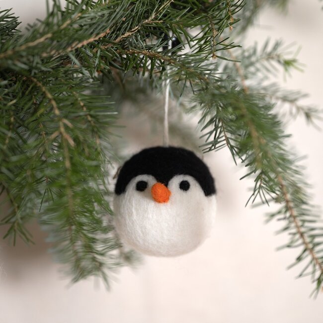 Felt Christmas Hanger Bal Winterdieren assorti