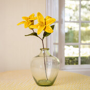 Sjaal met Verhaal Felt Flower Tak Lelie geel