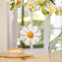 Sjaal met Verhaal Felt Hanger Margrietje wit