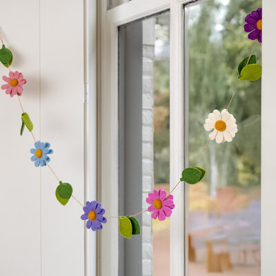 Sjaal met Verhaal Felt Garland Margrietjes violettinten