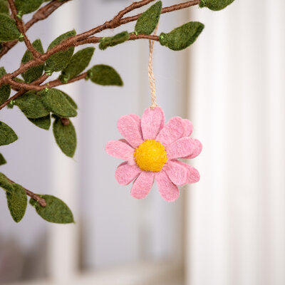 Sjaal met Verhaal Filzhänger Margrietje violettinten assorti