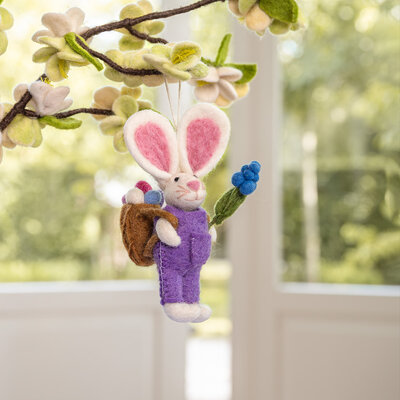 Sjaal met Verhaal Filzhänger Haas met Mand assorti