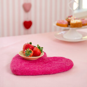Sjaal met Verhaal Felt Coaster Hart Love fuchsia