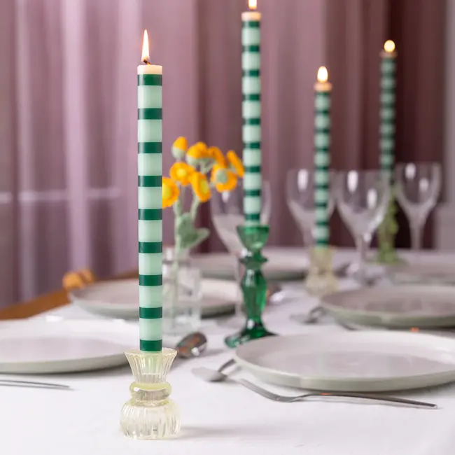 Dinner Kerzen Stripe green in Display