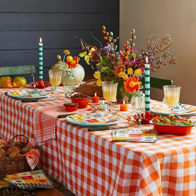 Dinner Kerzen Stripe green in Display