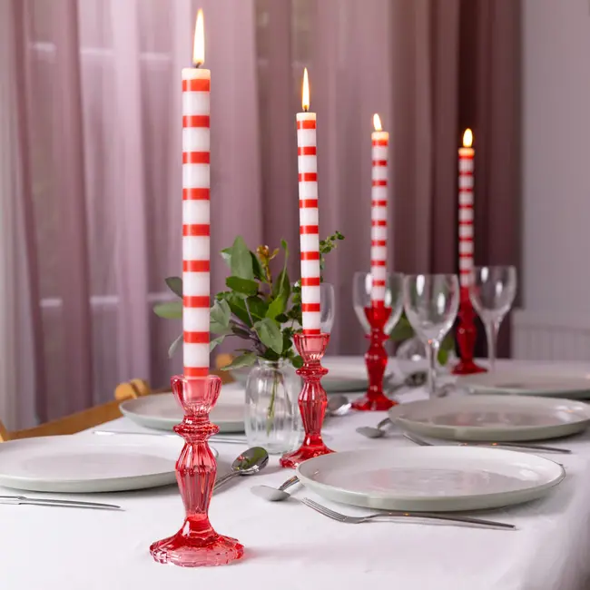 Dinner Kerzen Stripe red in Display